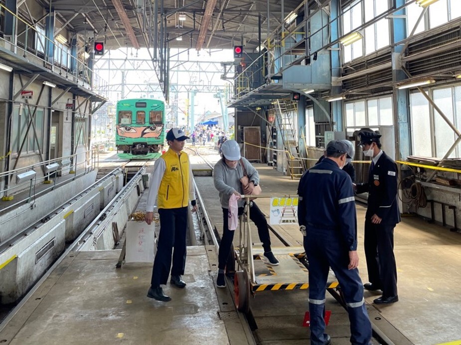 伊賀線まつり2025の様子（軌道自転車体験）