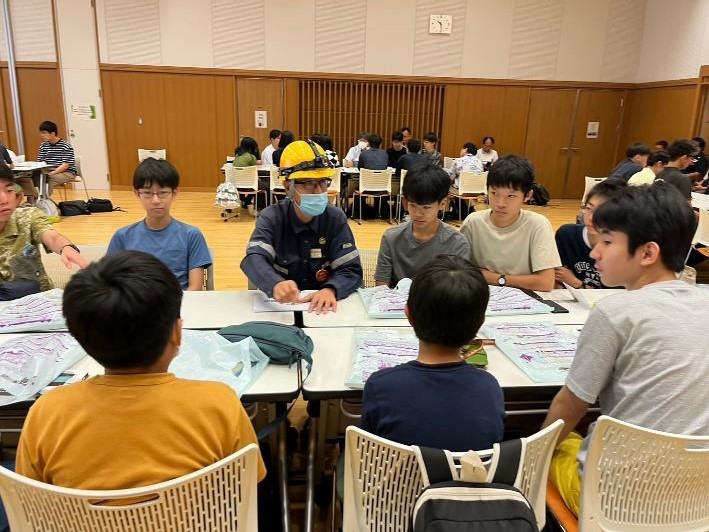 鉄道関係者との交流の様子