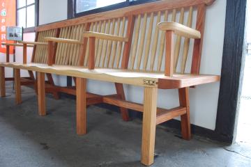制作した木製ベンチ（その2）