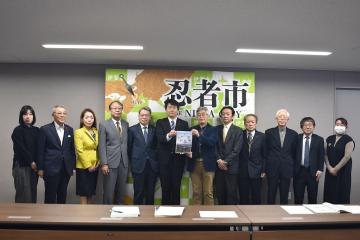 答申の様子2
